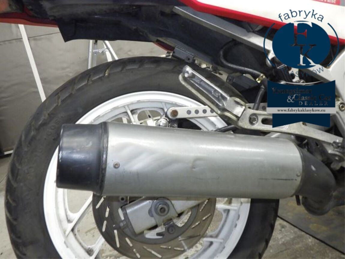 YAMAHA FZ250  - zdjęcie 13