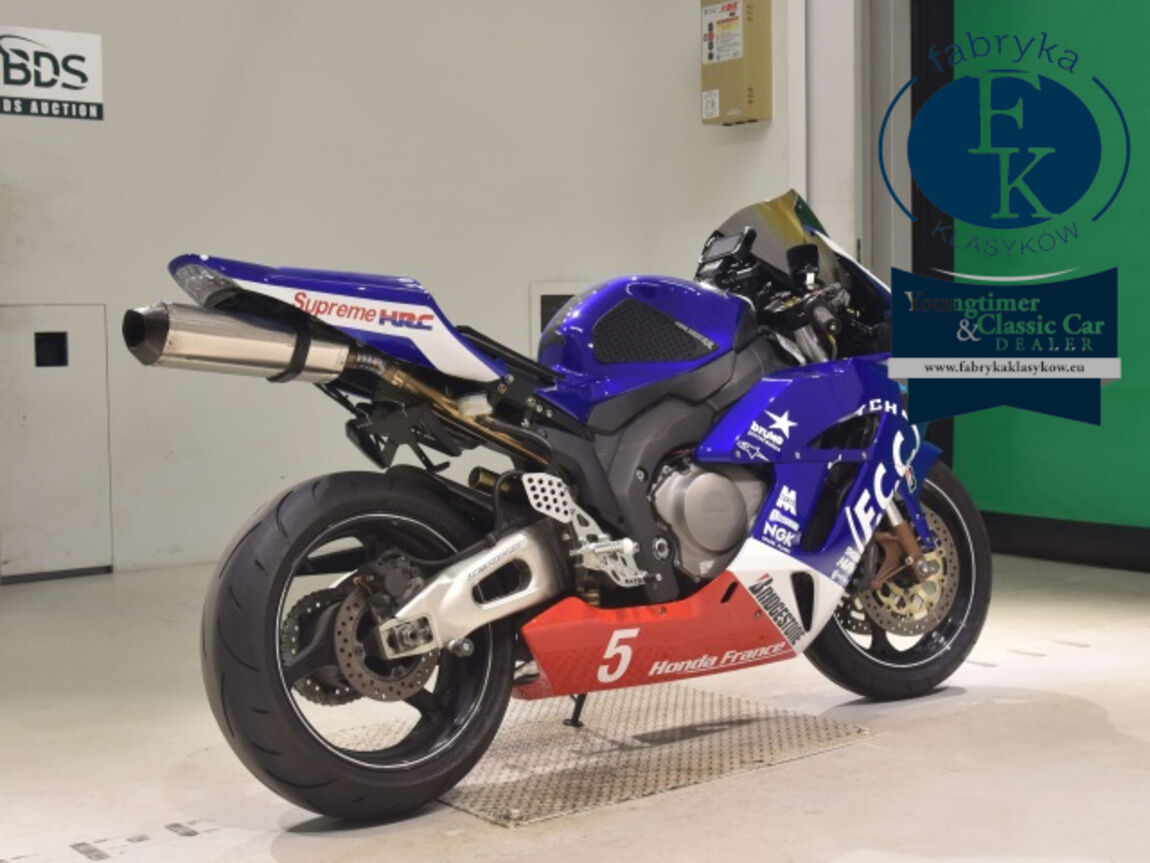 HONDA CBR1000RR 2005 - zdjęcie 6
