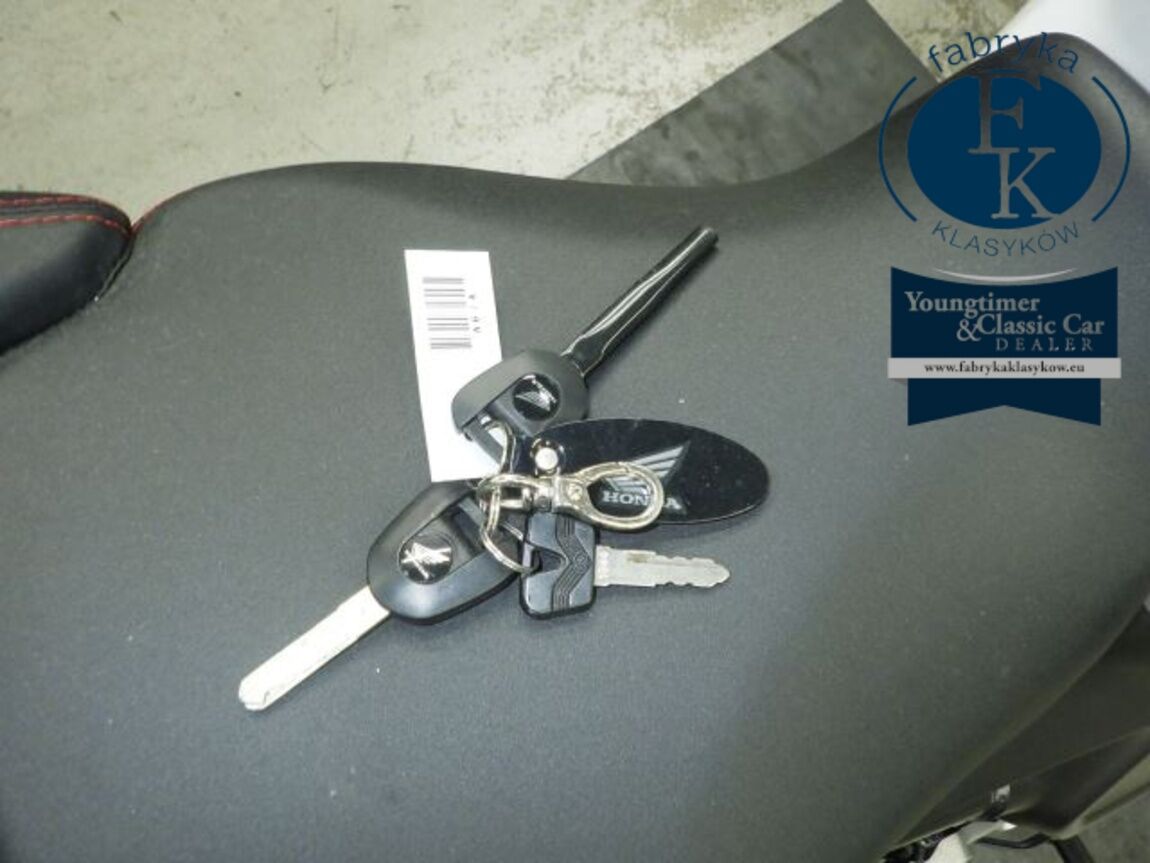 HONDA CBR650R 2023 - zdjęcie 16