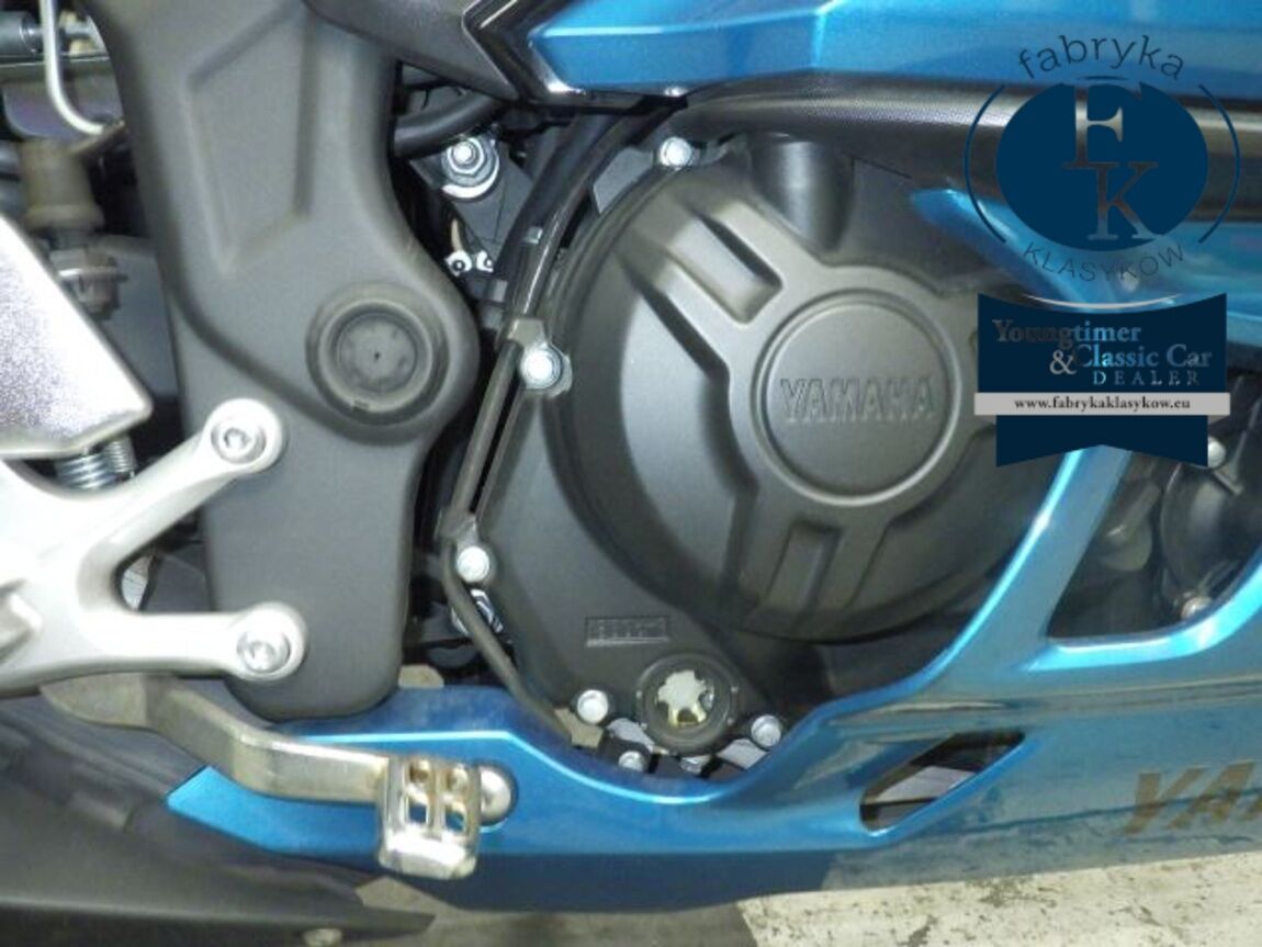YAMAHA YZF-R3 2022 - zdjęcie 9