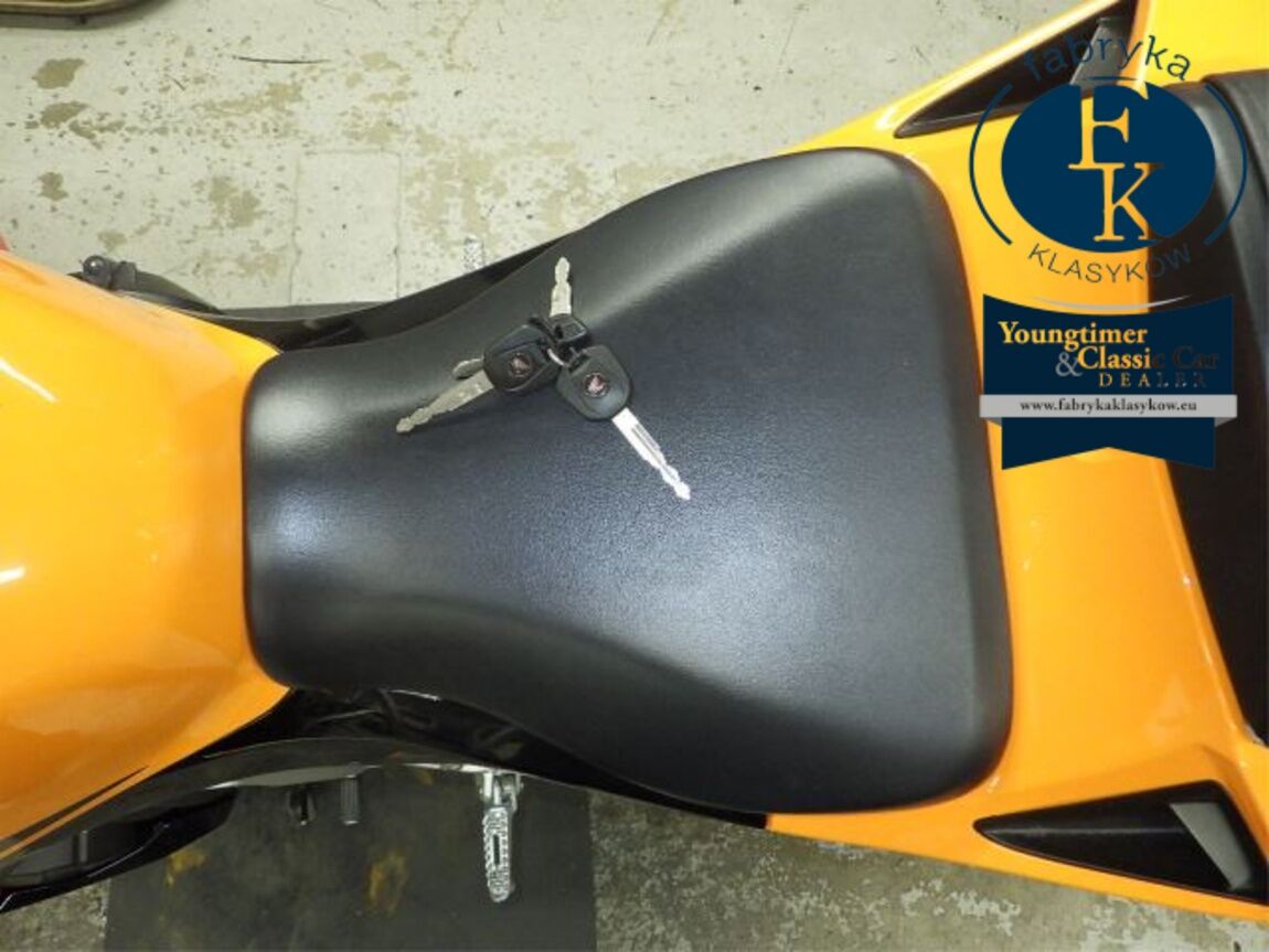 HONDA CBR600RR 2014 - zdjęcie 16