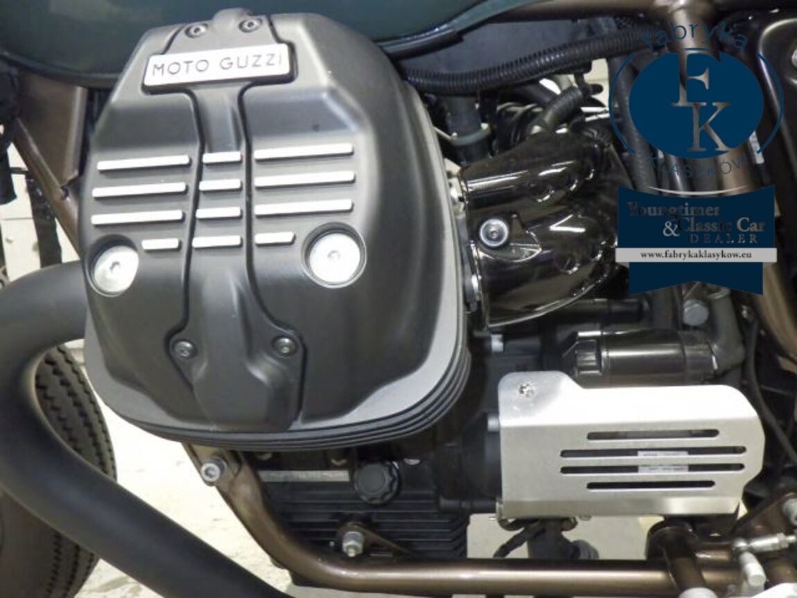 MOTO GUZZI MOTO GUZZI V7 STONE 2018 - zdjęcie 12