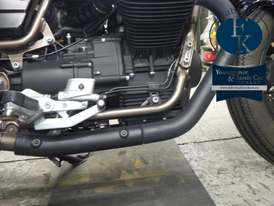 MOTO GUZZI MOTO GUZZI V7 STONE 2018 - zdjęcie 17