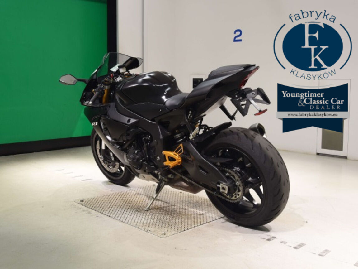 YAMAHA YZF-R1 2017 - zdjęcie 7