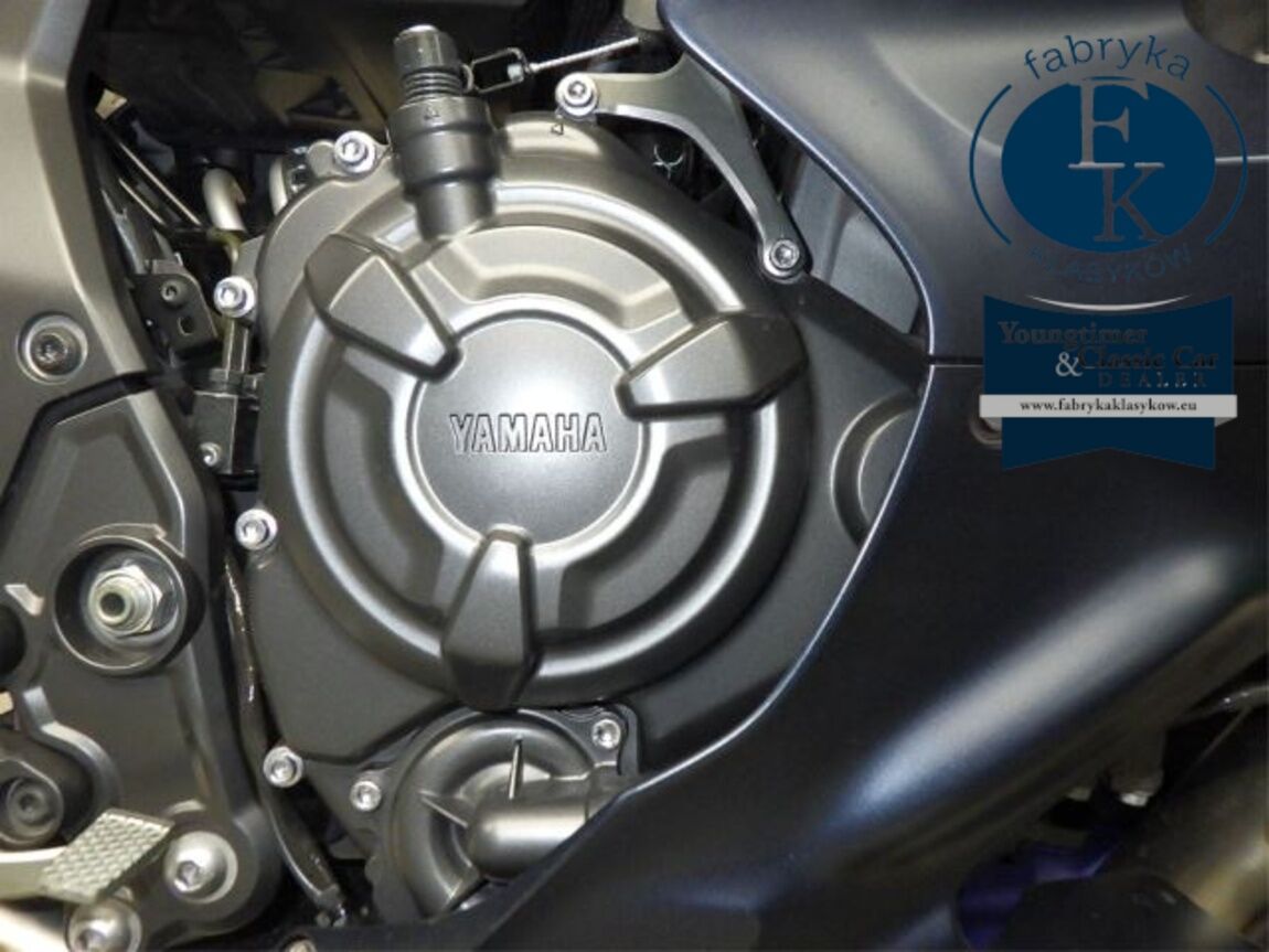 YAMAHA YZF-R7-2 2023 - zdjęcie 10