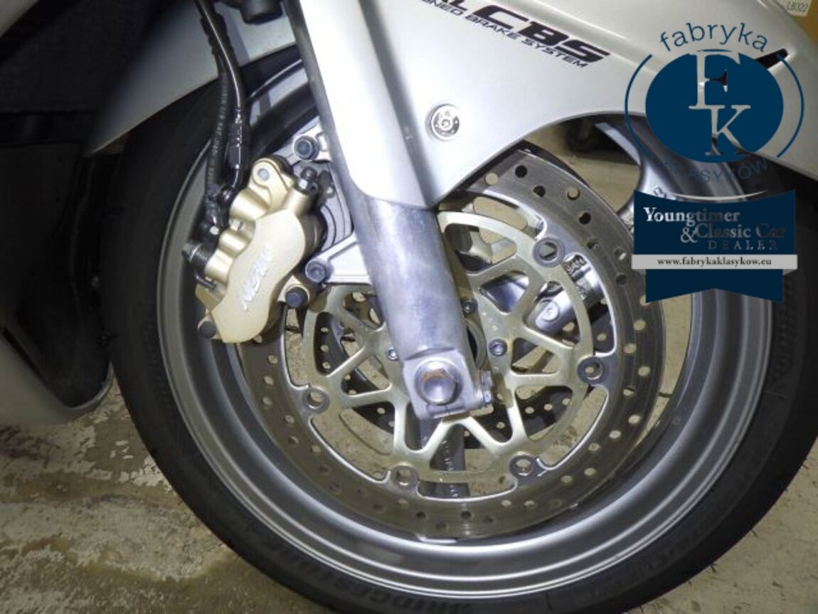 HONDA CBR1100XX 2002 - zdjęcie 22