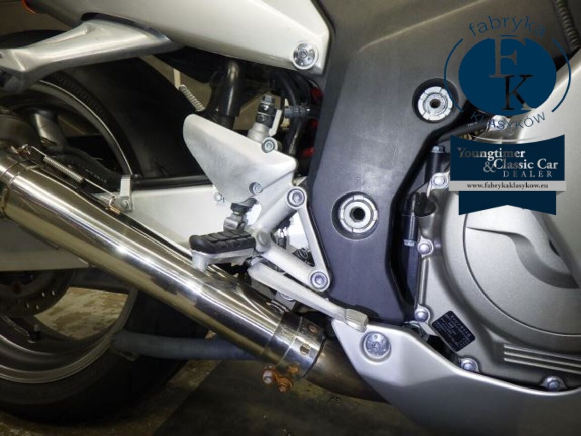 HONDA CBR1100XX 2002 - zdjęcie 31
