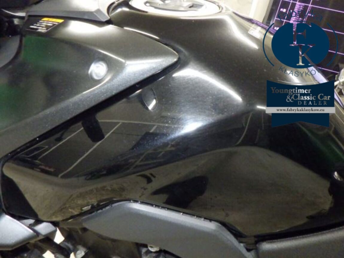 SUZUKI GSX-8S 2023 - zdjęcie 18