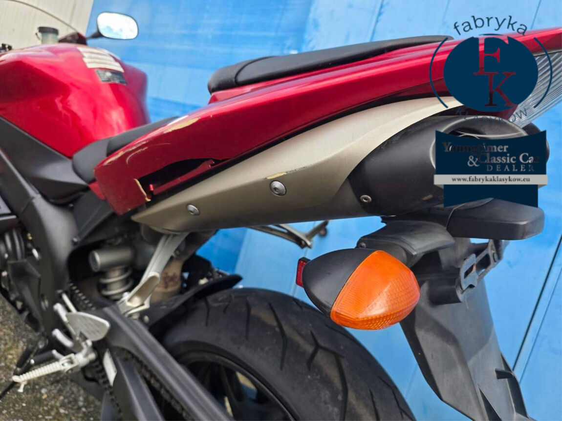 YAMAHA YZF-R1 2004 - zdjęcie 9