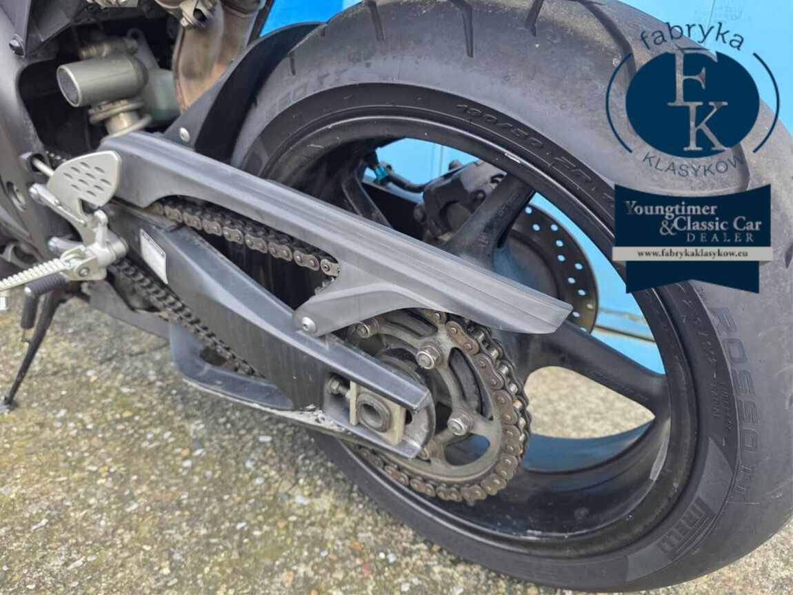 YAMAHA YZF-R1 2004 - zdjęcie 11