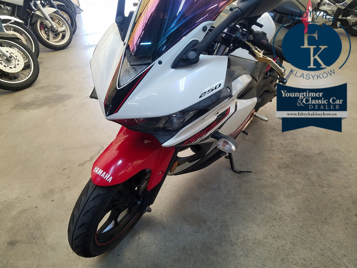YAMAHA YZF-R25  - zdjęcie 6