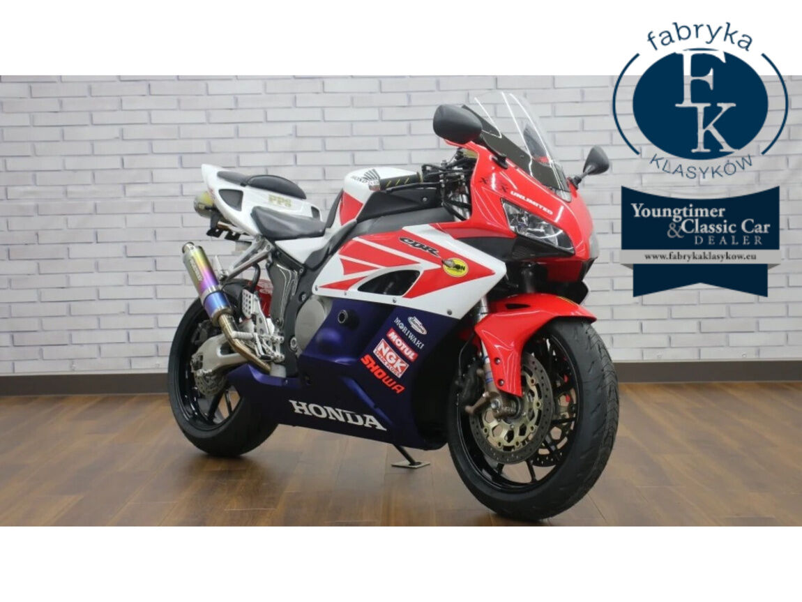 HONDA CBR1000RR 2004 - zdjęcie 10