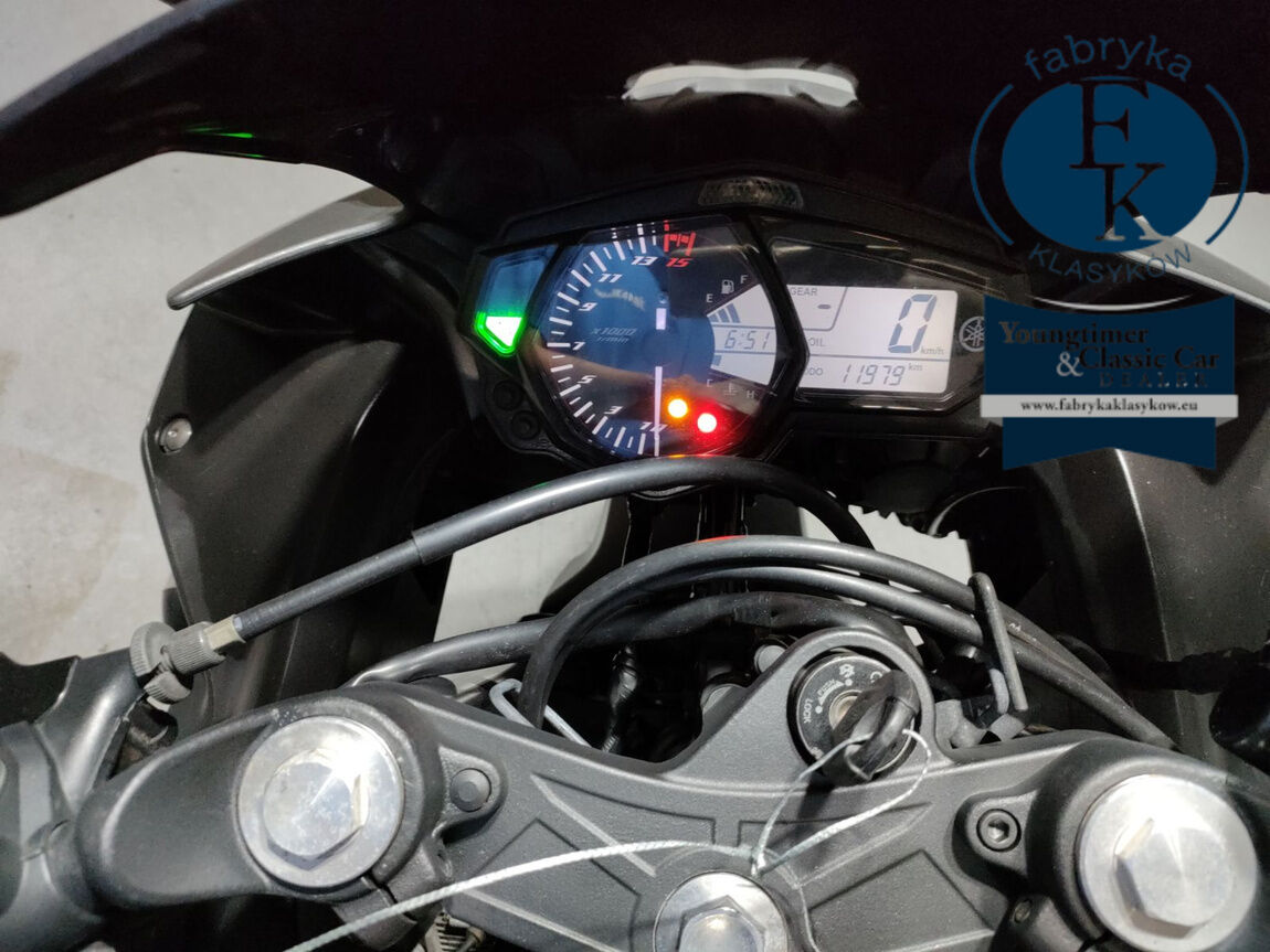 YAMAHA YZF-R25 - zdjęcie 6