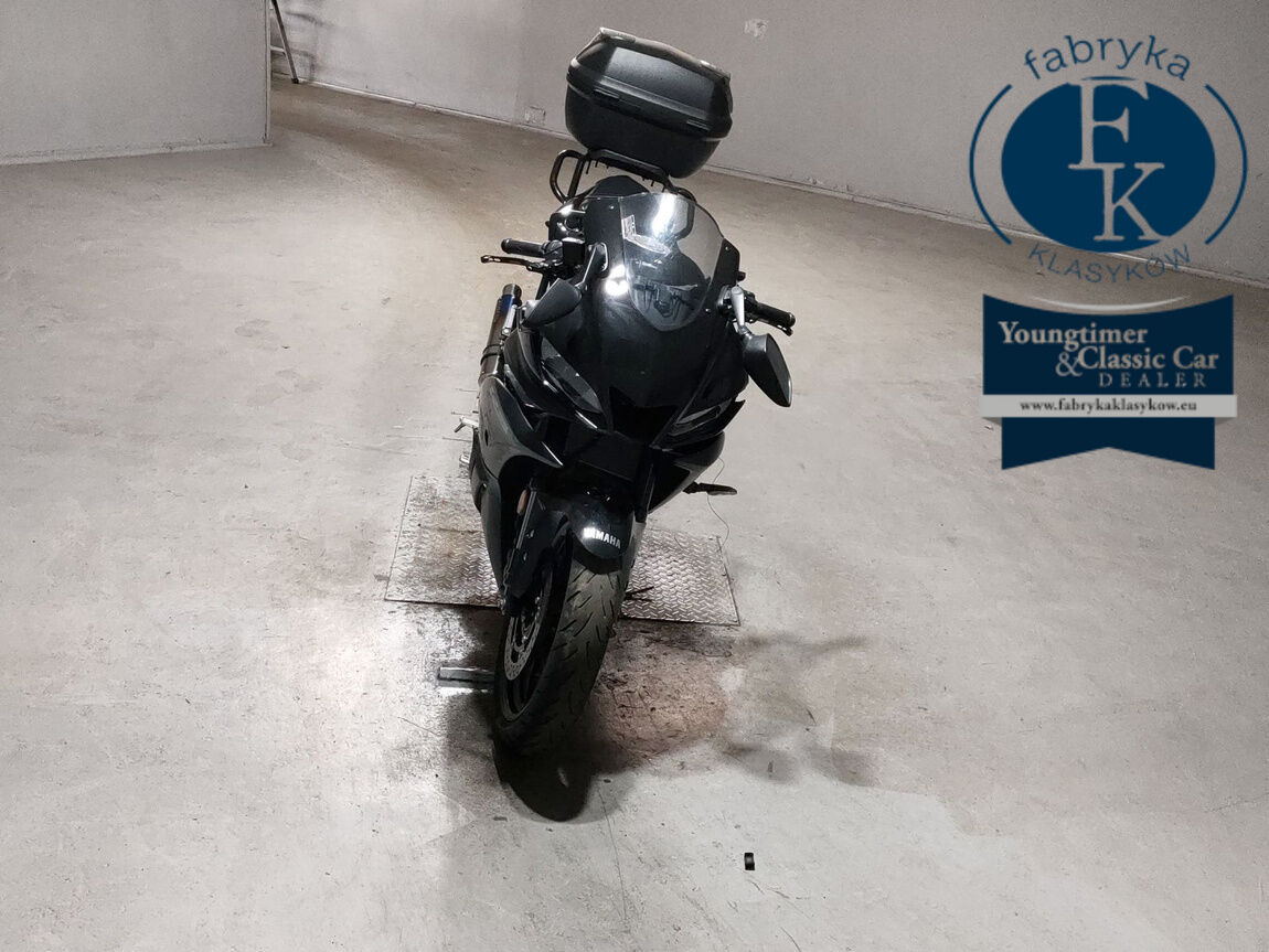 YAMAHA YZF-R3 2024 - zdjęcie 4