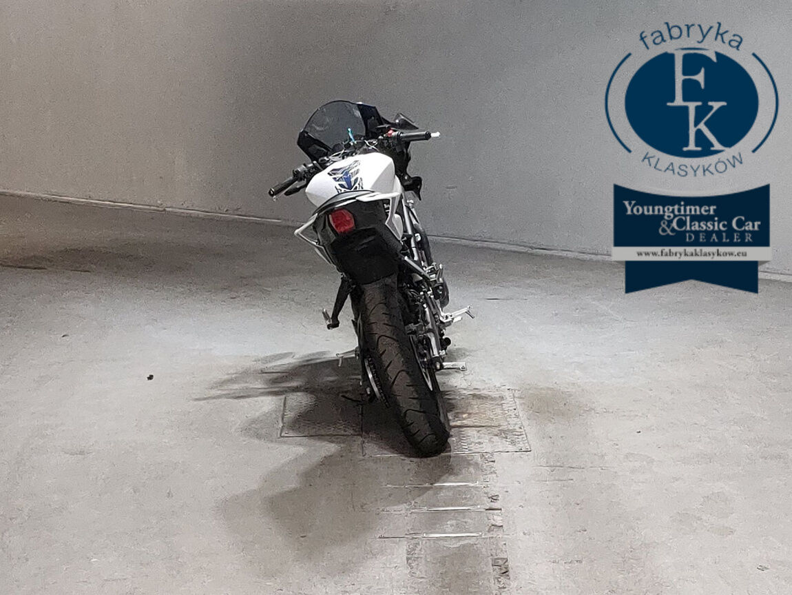 YAMAHA YZF-R25  - zdjęcie 5