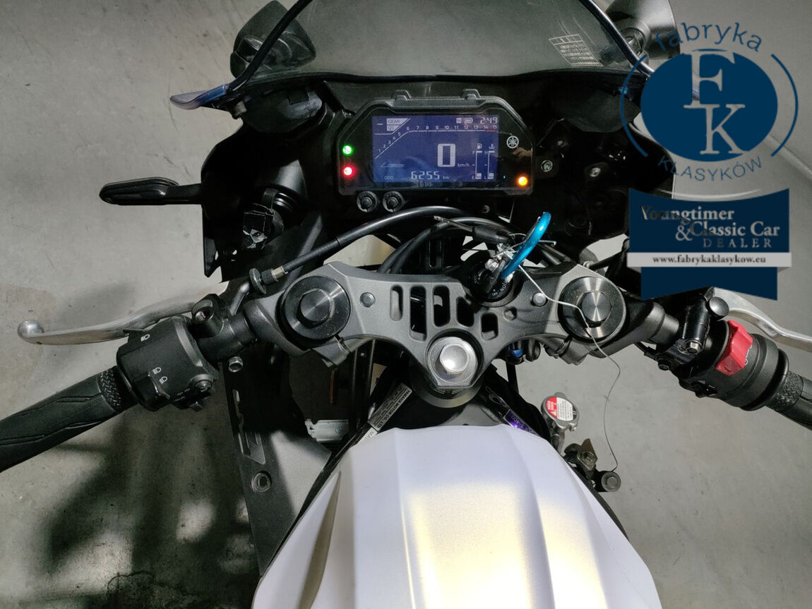 YAMAHA YZF-R25  - zdjęcie 6