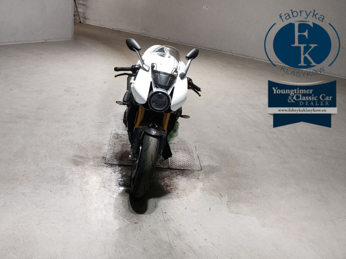 TRIUMPH SPEED TRIPLE 1200RR 2023 - zdjęcie 4
