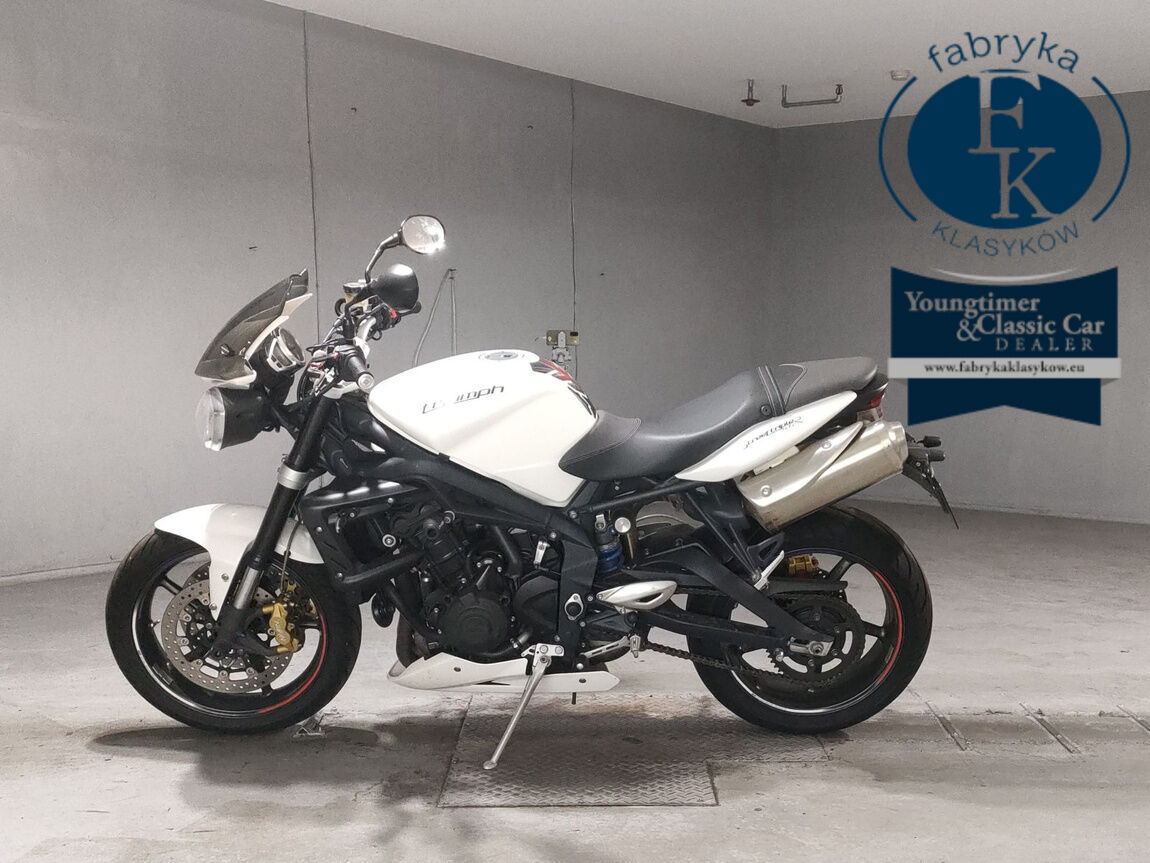 TRIUMPH STREET TRIPLE R 2012 - zdjęcie 3