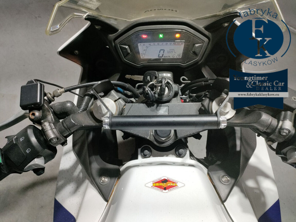 HONDA CBR400R 2014 - zdjęcie 6