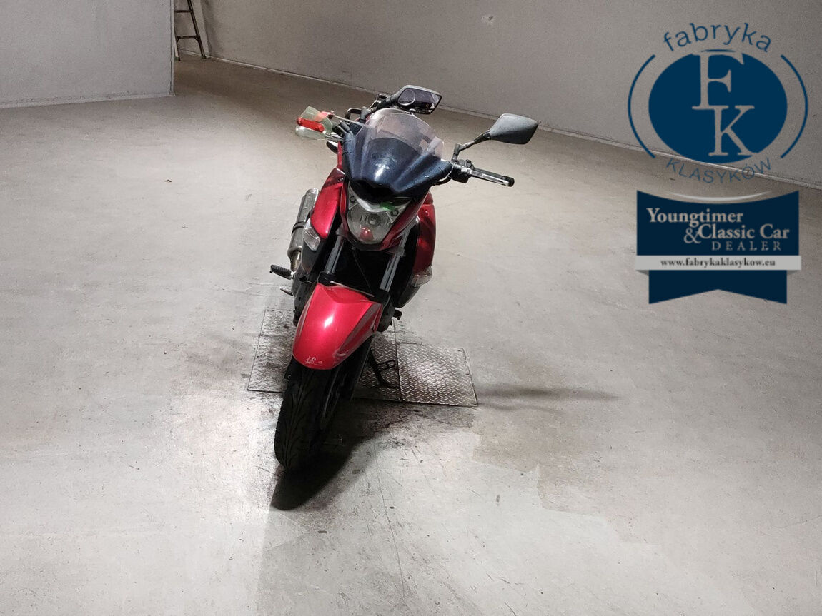 SUZUKI GSR250  - zdjęcie 4