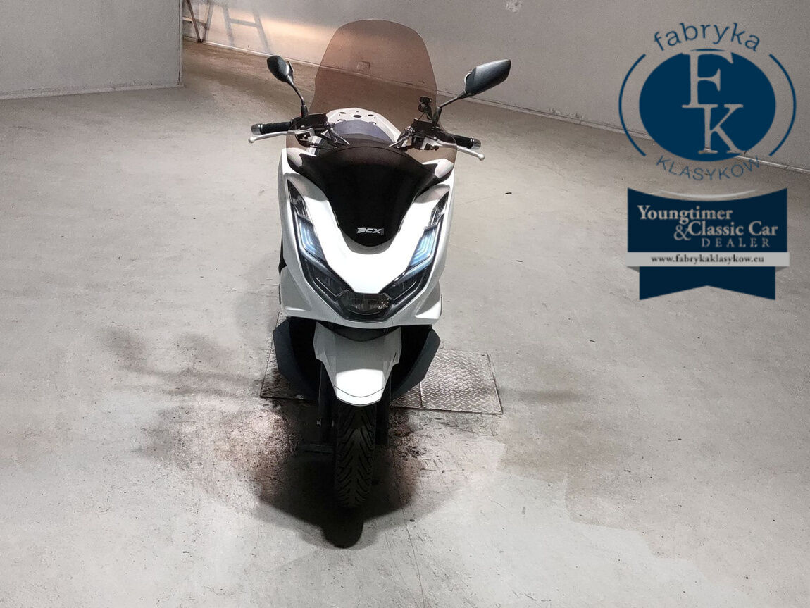 HONDA PCX e:HEV  - zdjęcie 4
