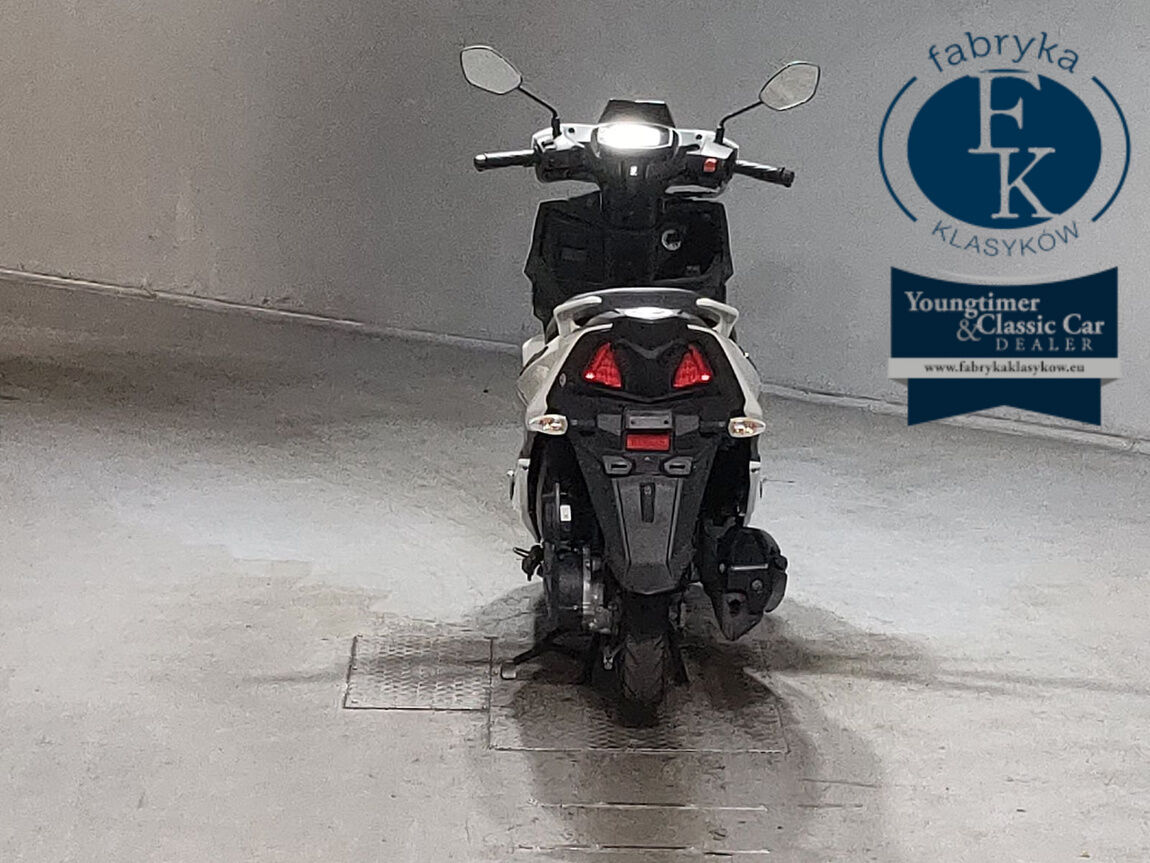 SUZUKI AVENIS125  - zdjęcie 5