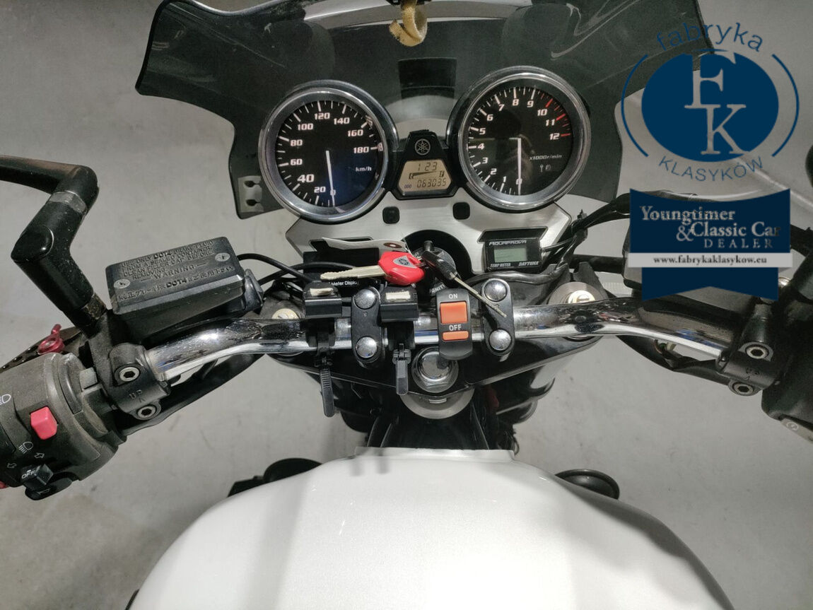 YAMAHA XJR1300L TRAINING CAR 2011 - zdjęcie 6