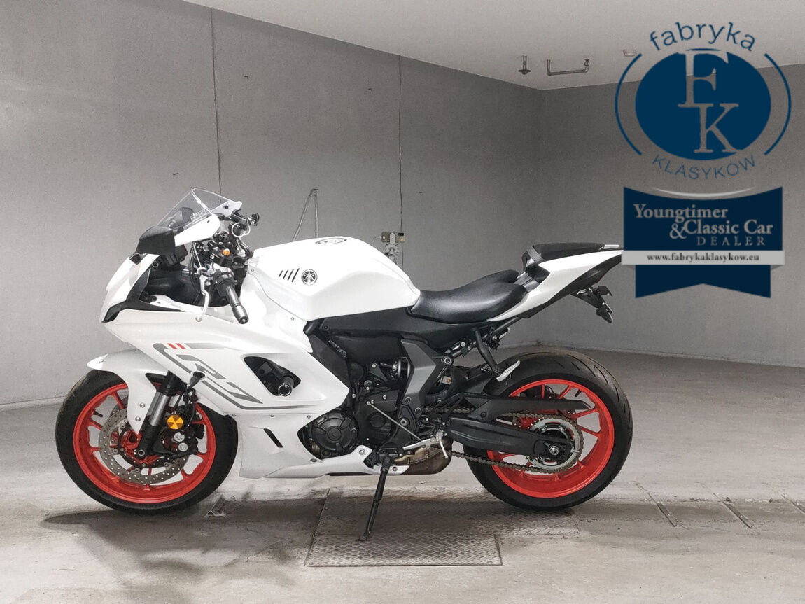 YAMAHA YZF-R7 2024 - zdjęcie 3