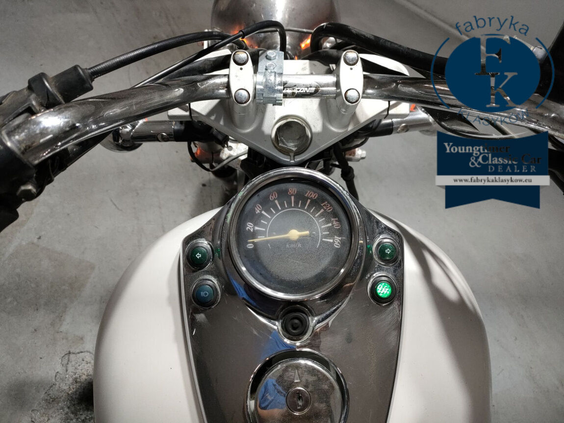 SUZUKI INTRUDER 250  - zdjęcie 6