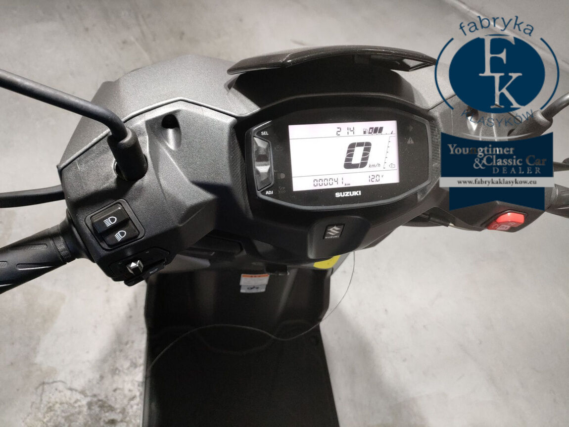 SUZUKI AVENIS125  - zdjęcie 6