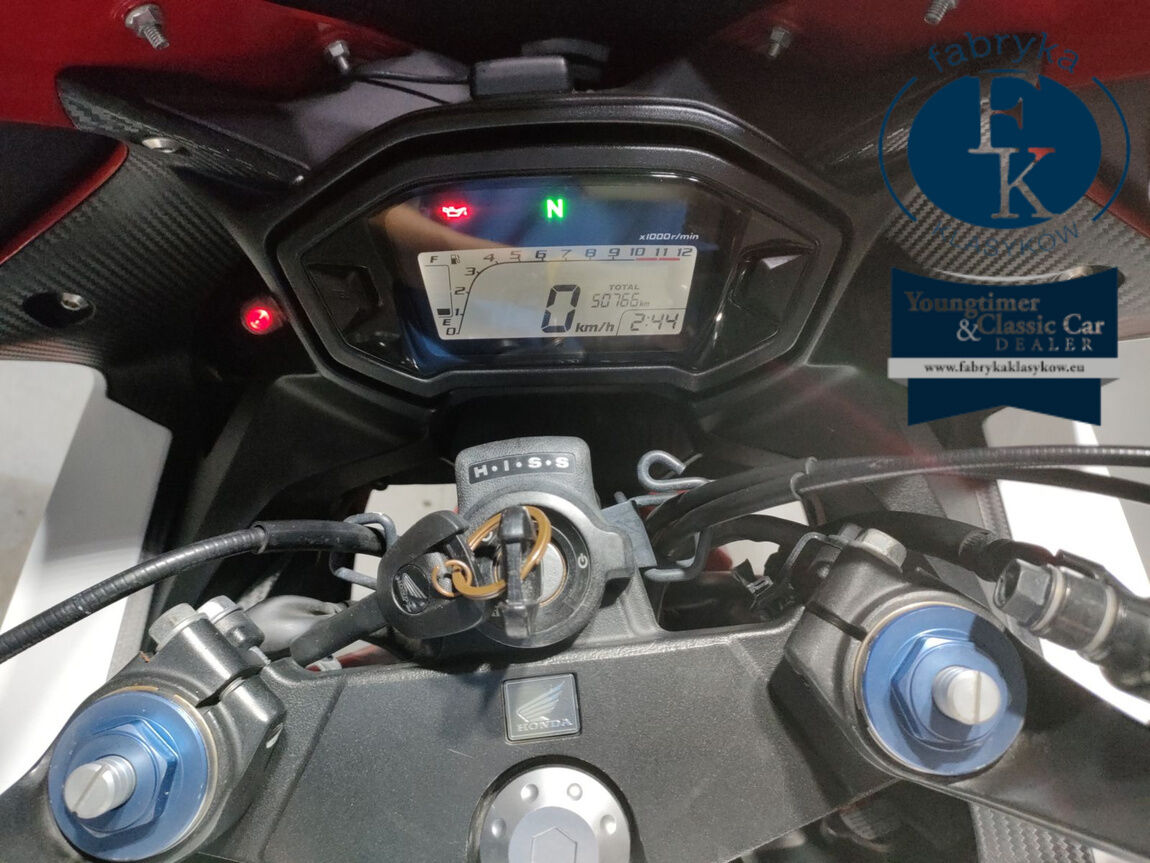 HONDA CBR400R 2016 - zdjęcie 6