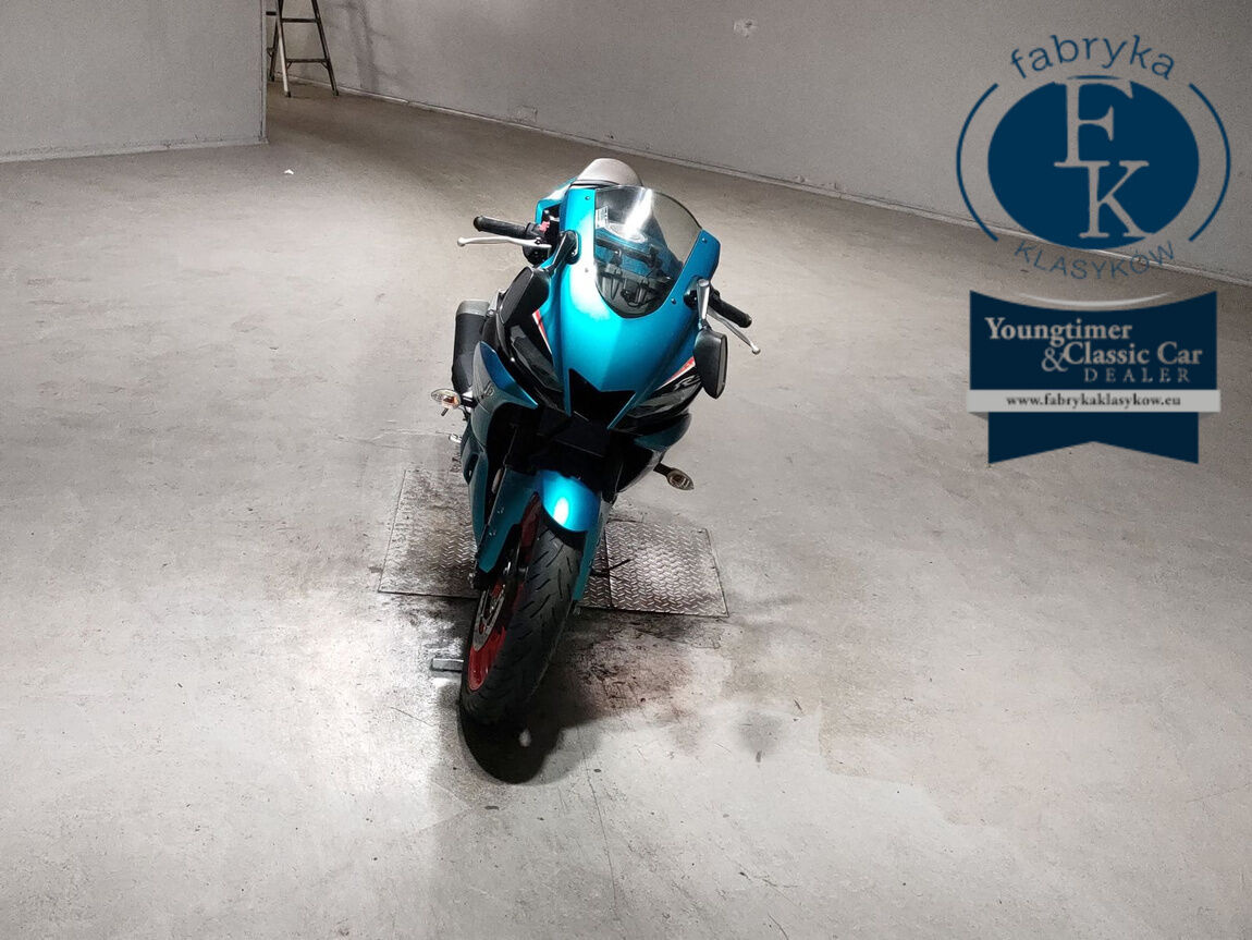 YAMAHA YZF-R3 2021 - zdjęcie 4