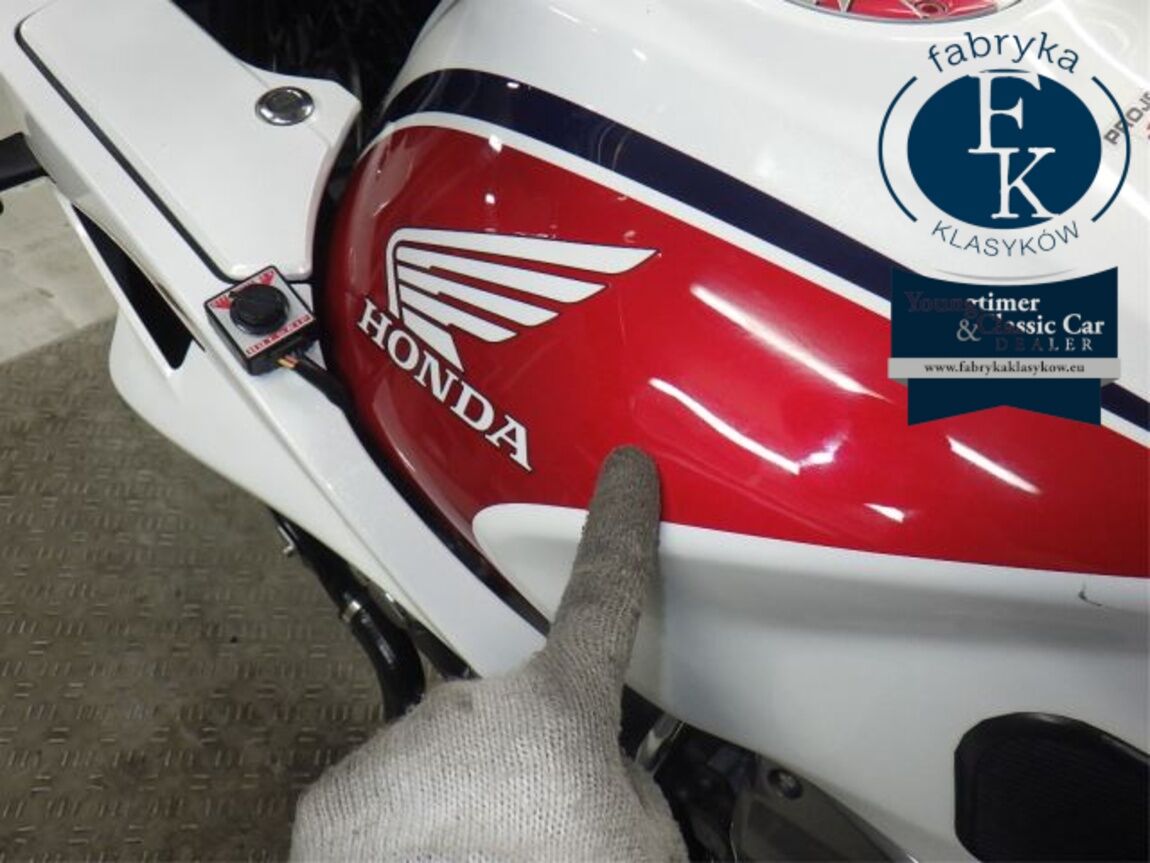 HONDA CB1300ST 2011 - zdjęcie 17