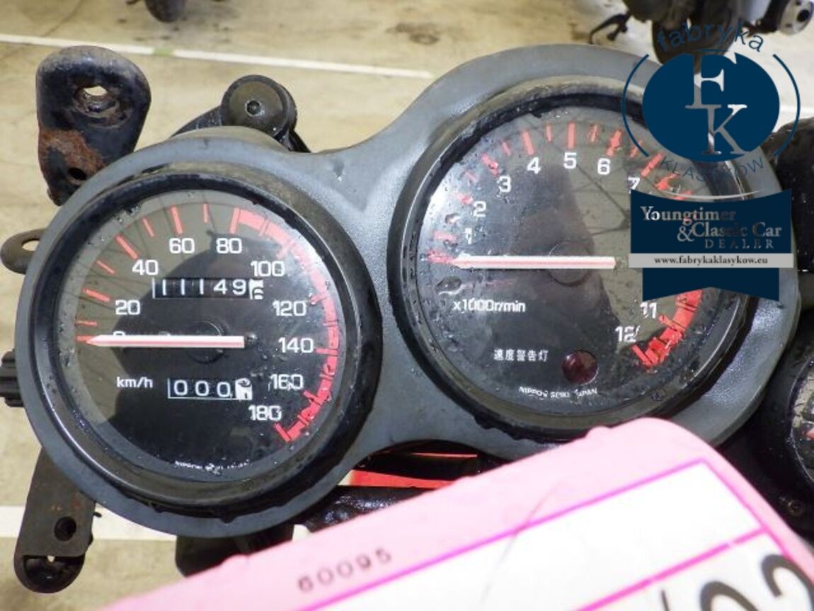 YAMAHA RZV500 1984 - zdjęcie 8