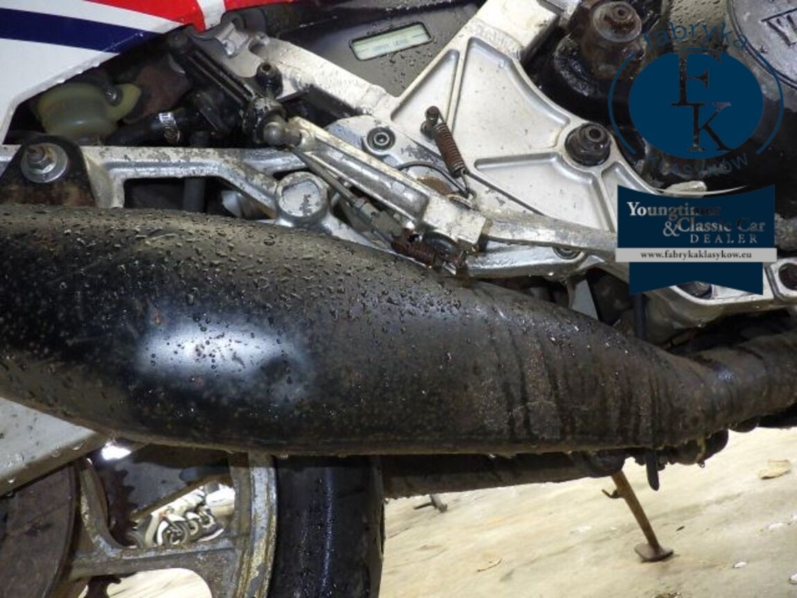 YAMAHA RZV500 1984 - zdjęcie 11