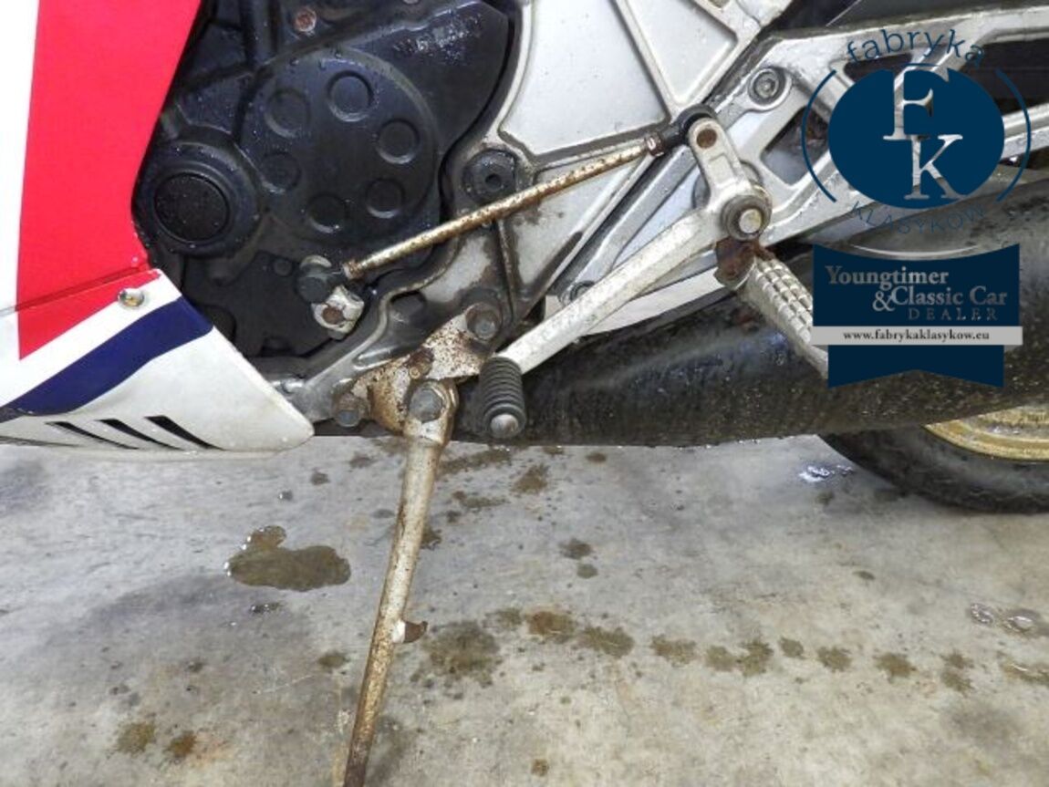 YAMAHA RZV500 1984 - zdjęcie 26