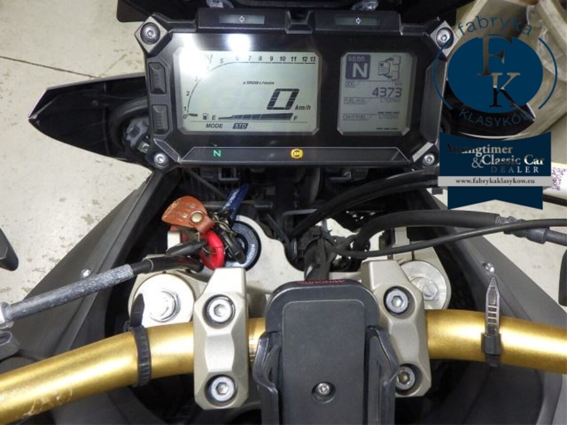 YAMAHA MT-09 2015 - zdjęcie 16