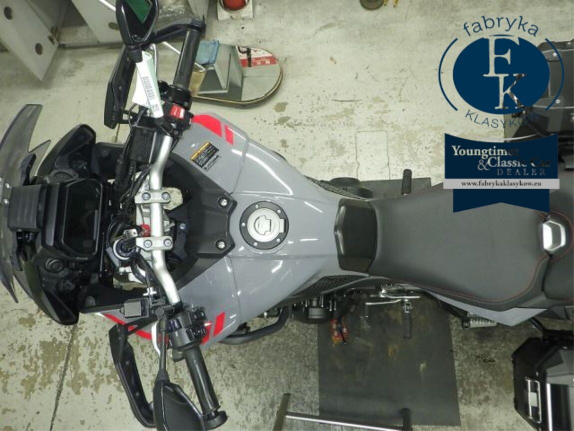 YAMAHA MT-09TO RACER GT 2018 - zdjęcie 32