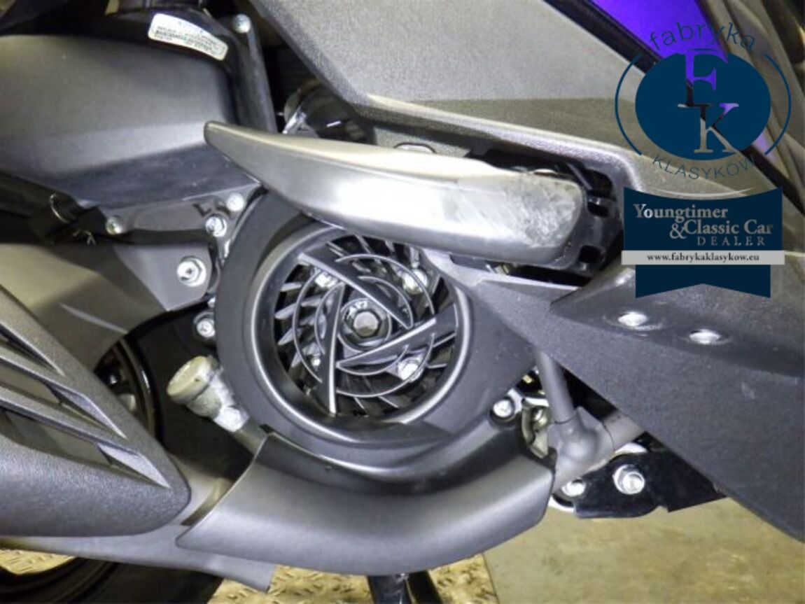 YAMAHA CYGNUS RAYZR  - zdjęcie 9