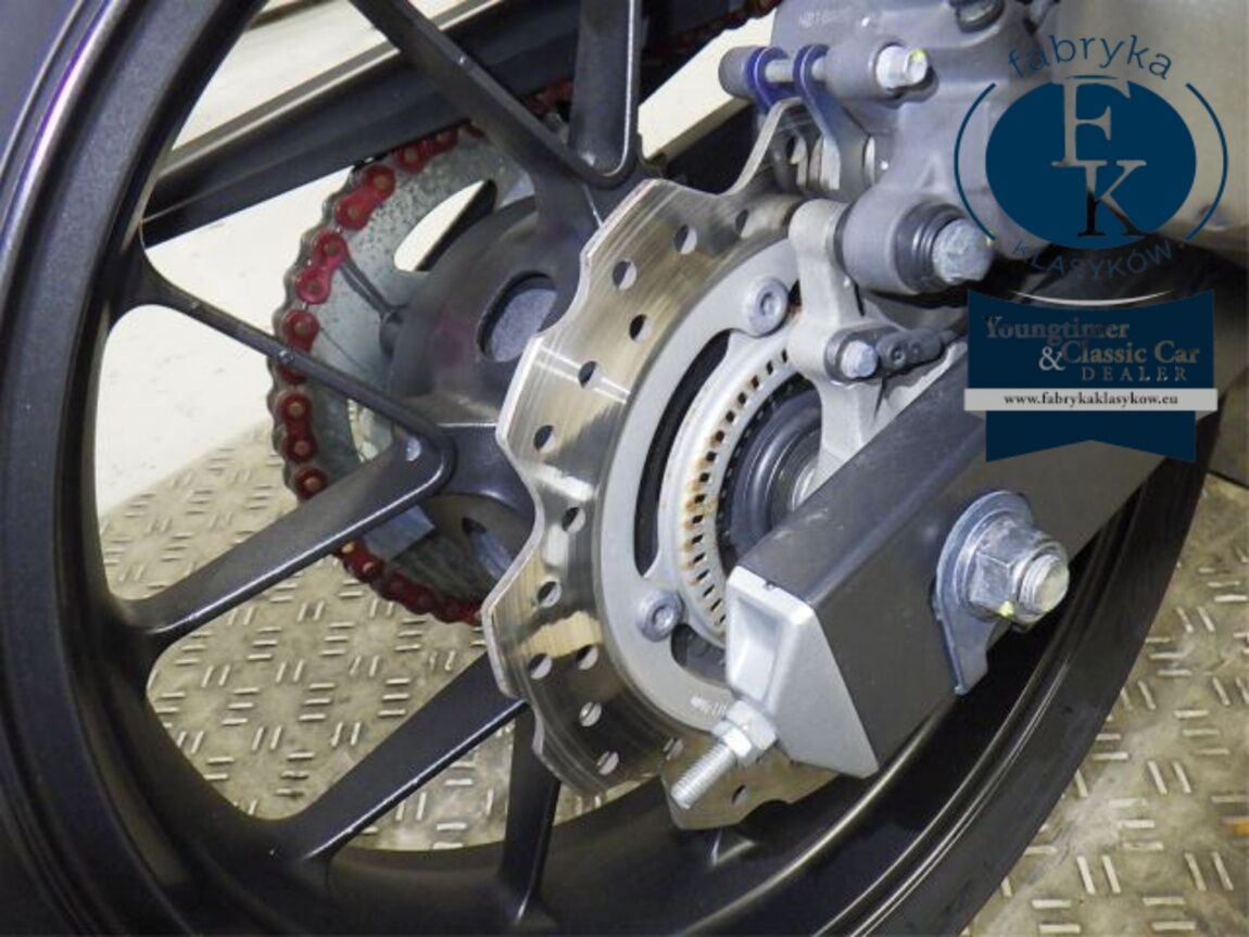 HONDA CBR400R ABS 2018 - zdjęcie 25