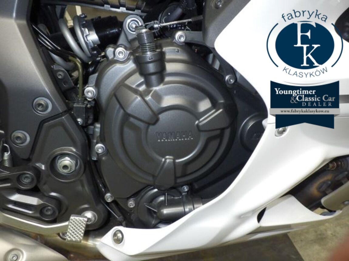 YAMAHA YZF-R7-2 2023 - zdjęcie 9