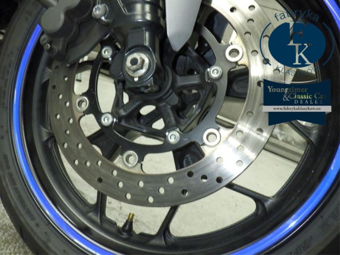 YAMAHA YZF-R25  - zdjęcie 23