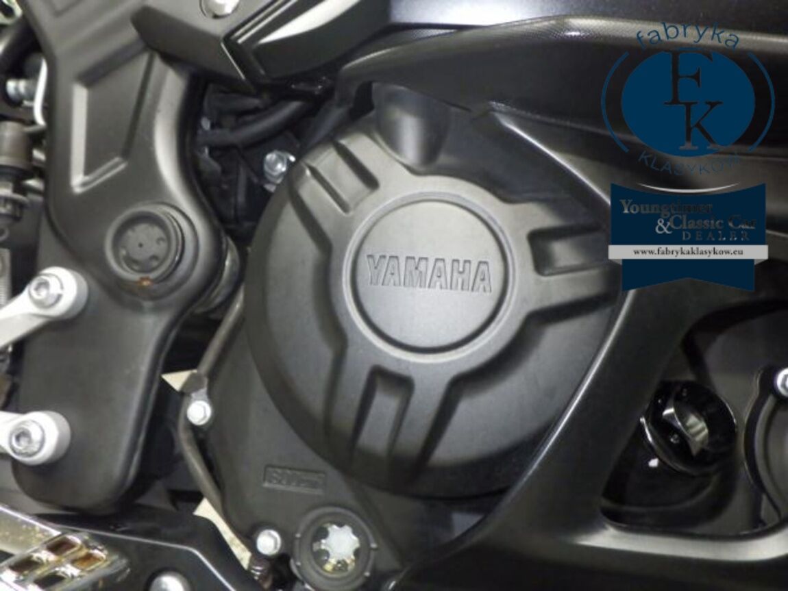 YAMAHA YZF-R3 2021 - zdjęcie 10