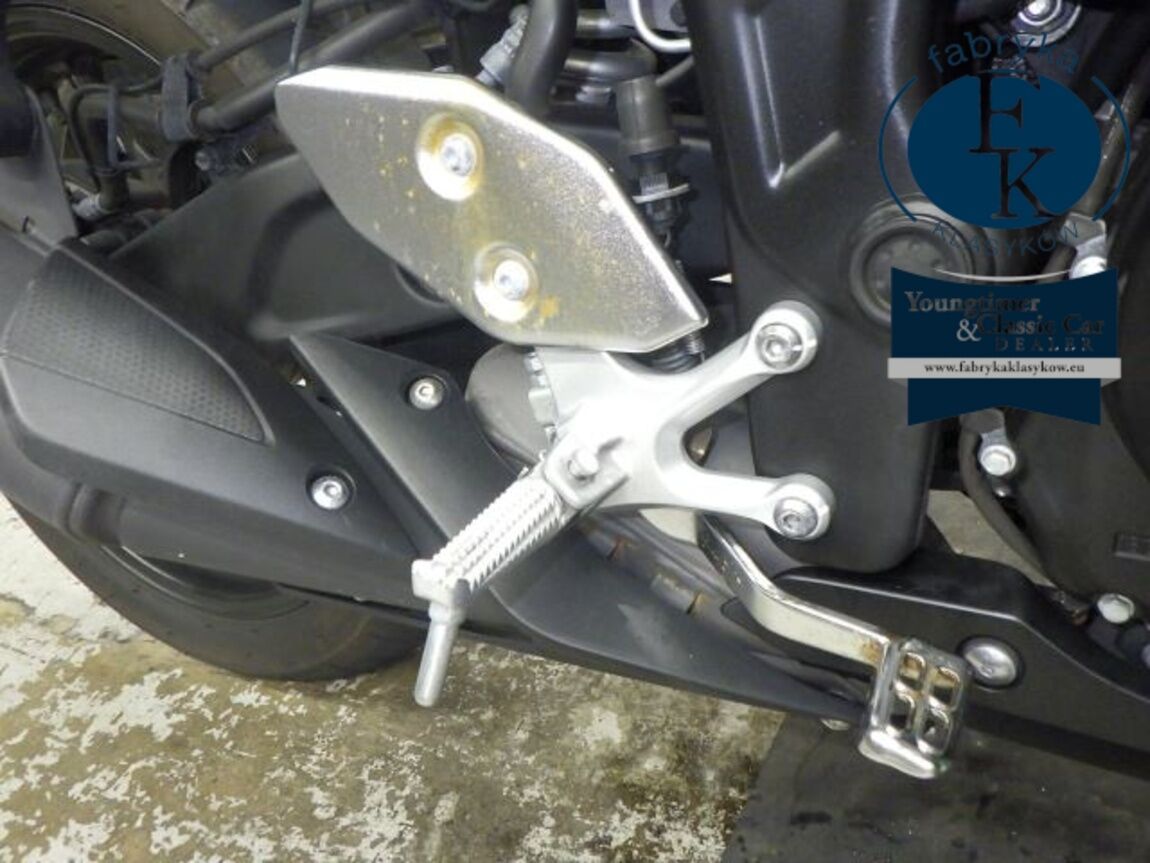 YAMAHA YZF-R3 2021 - zdjęcie 29