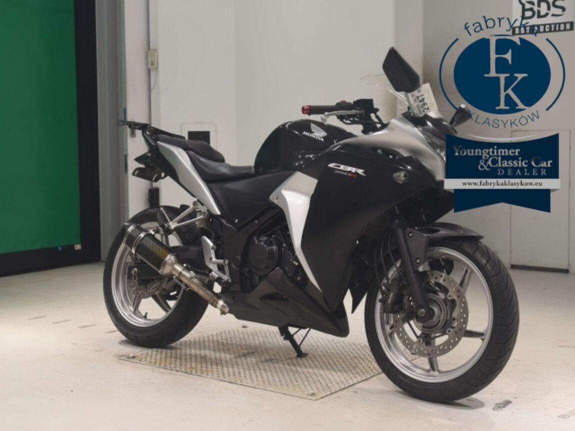 HONDA CBR250R ABS  - zdjęcie 4