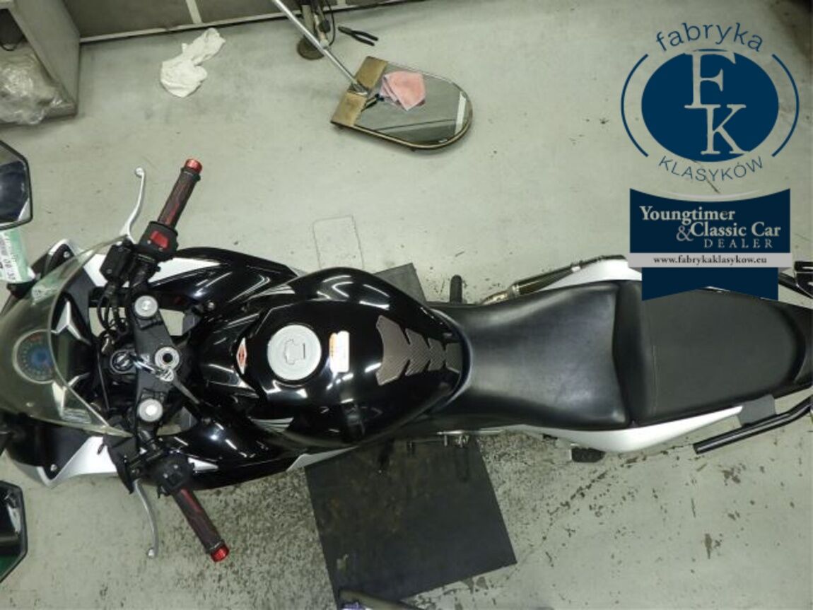 HONDA CBR250R ABS  - zdjęcie 32