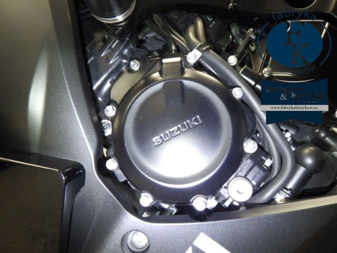 SUZUKI GSX-S1000F 2018 - zdjęcie 12