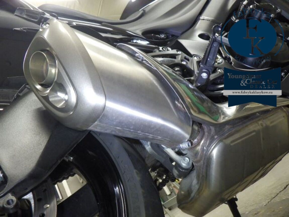SUZUKI GSX-S1000F 2018 - zdjęcie 13