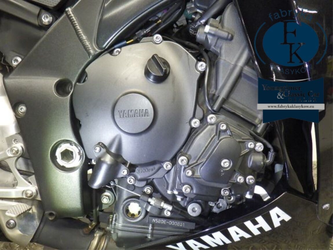 YAMAHA YZF-R1 2013 - zdjęcie 11