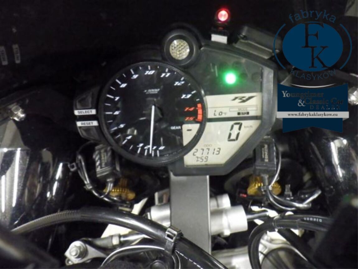 YAMAHA YZF-R1 2013 - zdjęcie 13
